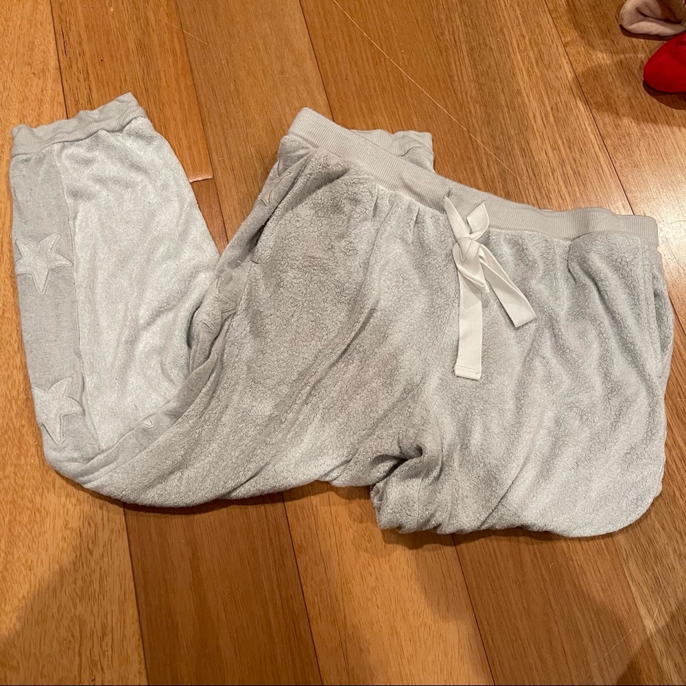 Room Service Light Grey Star terry Sweatpants size Medium EUC